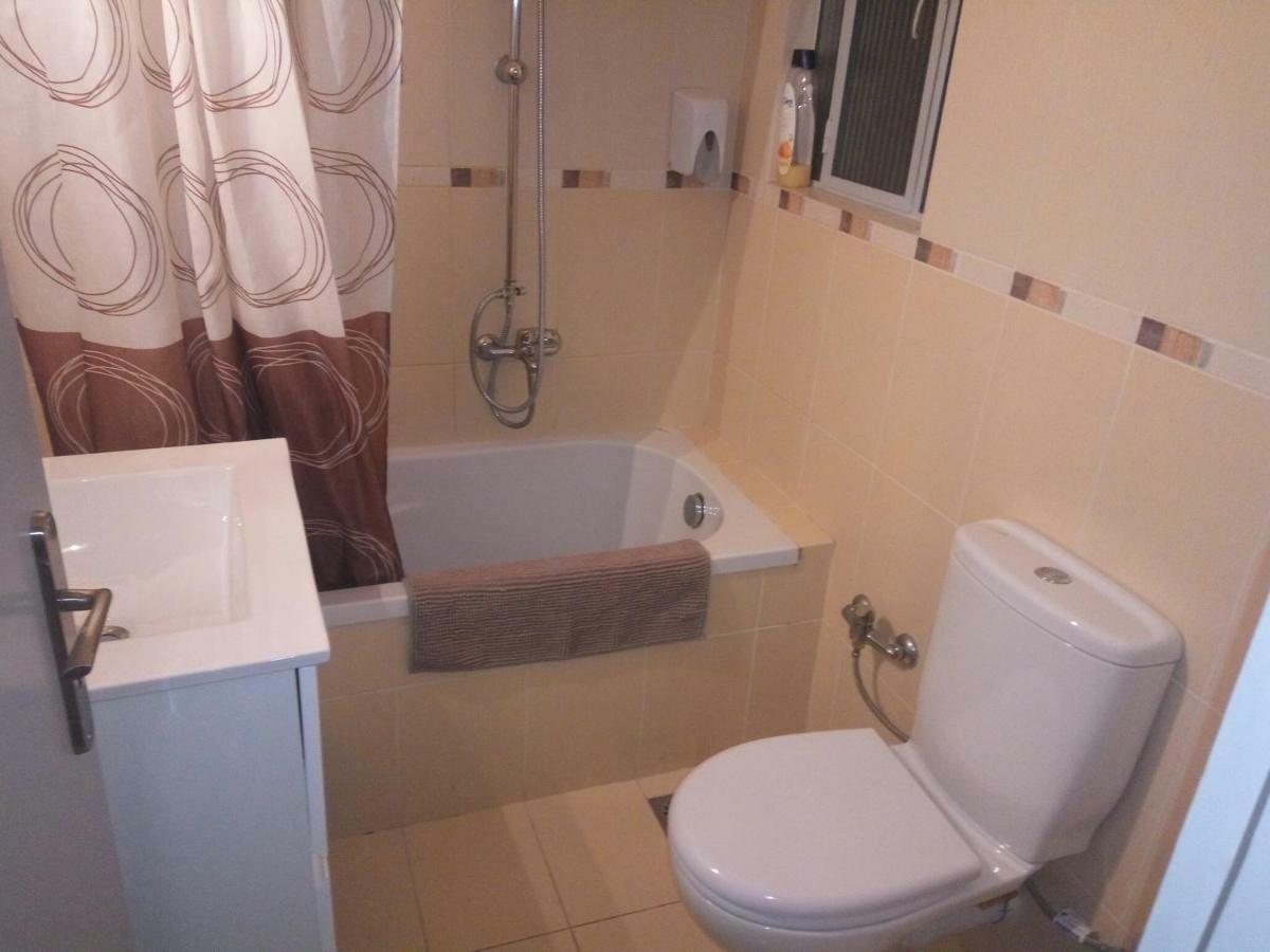 Apartment In The Center Of Atenas Exterior foto